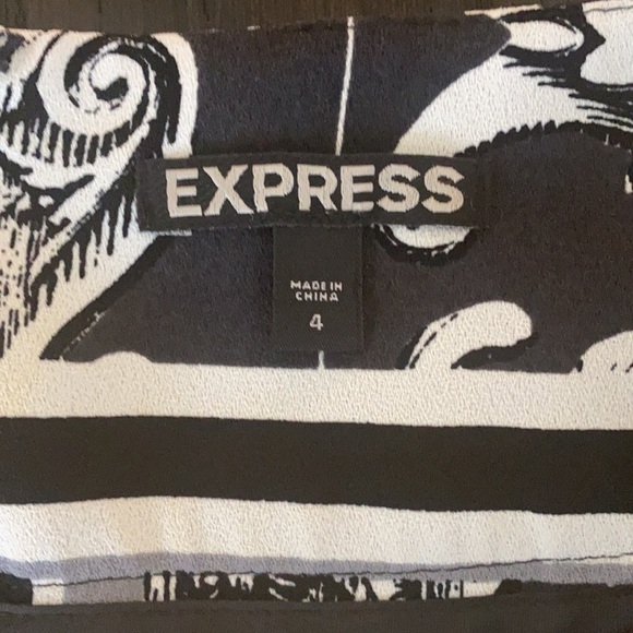 Express Skort - Picture 4 of 5